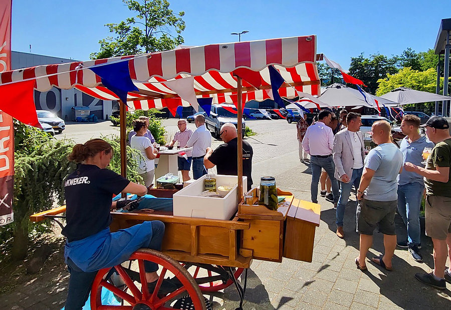 Er werd op het social event van Heditex vorig jaar in gemoedelijke sfeer het nodige bijgekletst