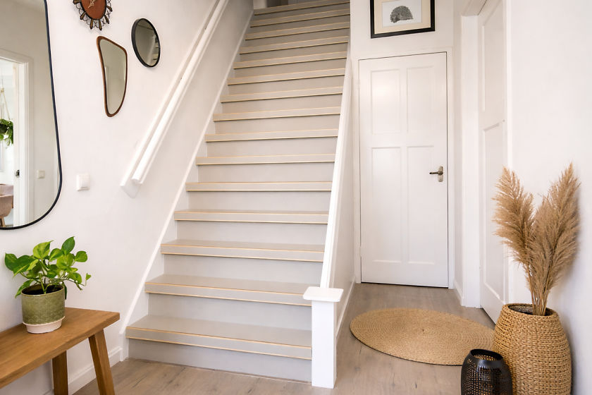 Met het nieuwe Linostairs-systeem is het mogelijk om Marmoleum-vloeren door te trekken naar de trap. Victrairs