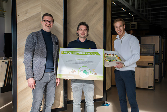 Blije gezichten bij foto vloerretour award ICM Projects verkleind