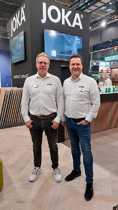 Dennis Viehoff L en Frank Ter Beke op de stand van Joka