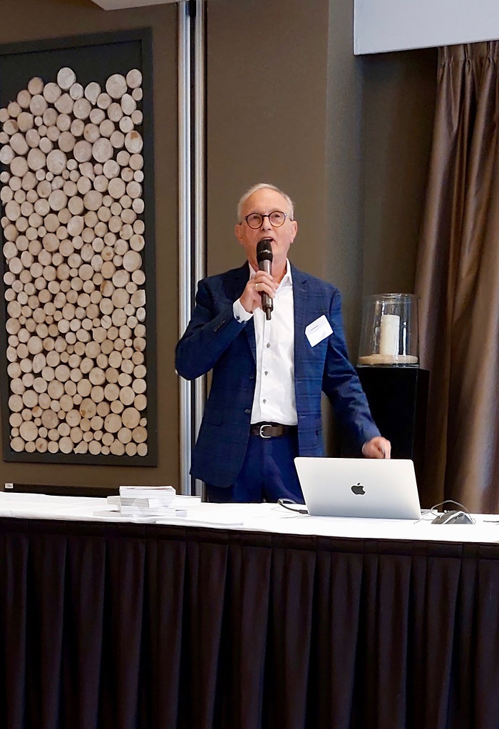 BVP voorzitter Lieuwe Steendam heet iedereen van harte welkom