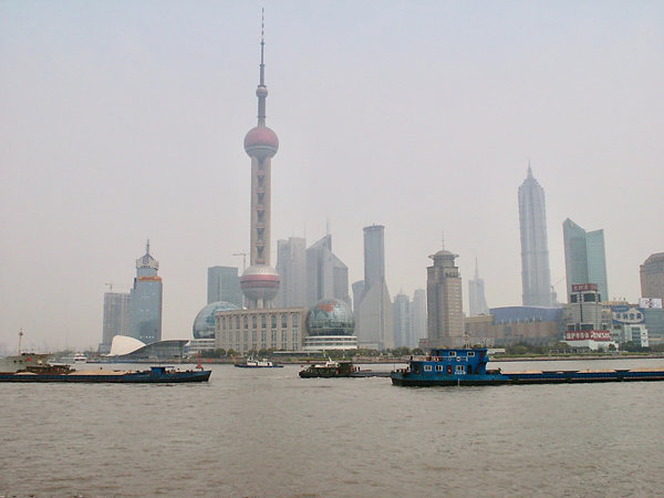 De belangrijke doorvoerhaven Shanghai