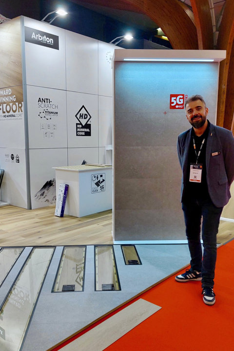 Mateusz Cygan van Decora met de Award winning vloer Arbiton
