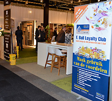 Op-de-stand-van-F-Ball